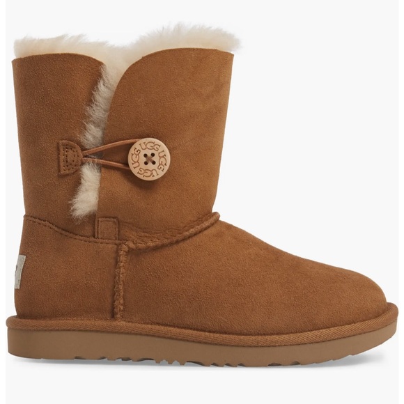 UGG Bailey Button II Shearling Boot - Picture 3 of 13